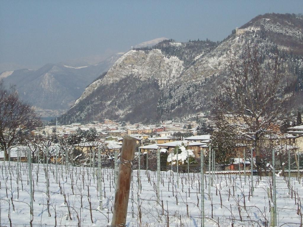 Agriturismo Cascina Rossano Provaglio d'Iseo Luaran gambar